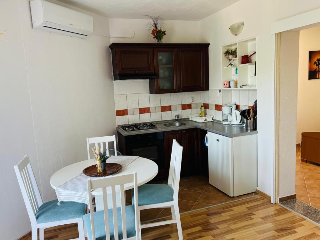 Apartments Adela Polje  Ruang foto